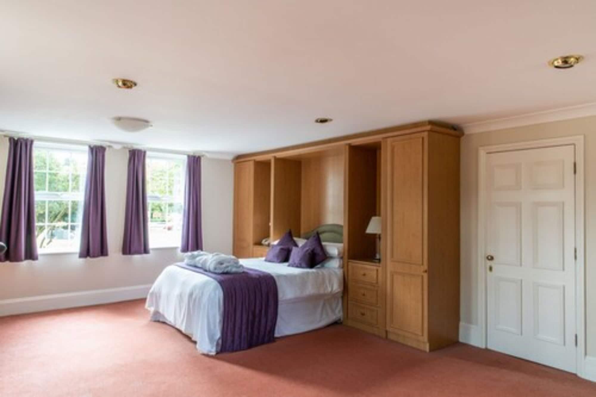 Woodland Manor Hotel Bedford Eksteriør billede