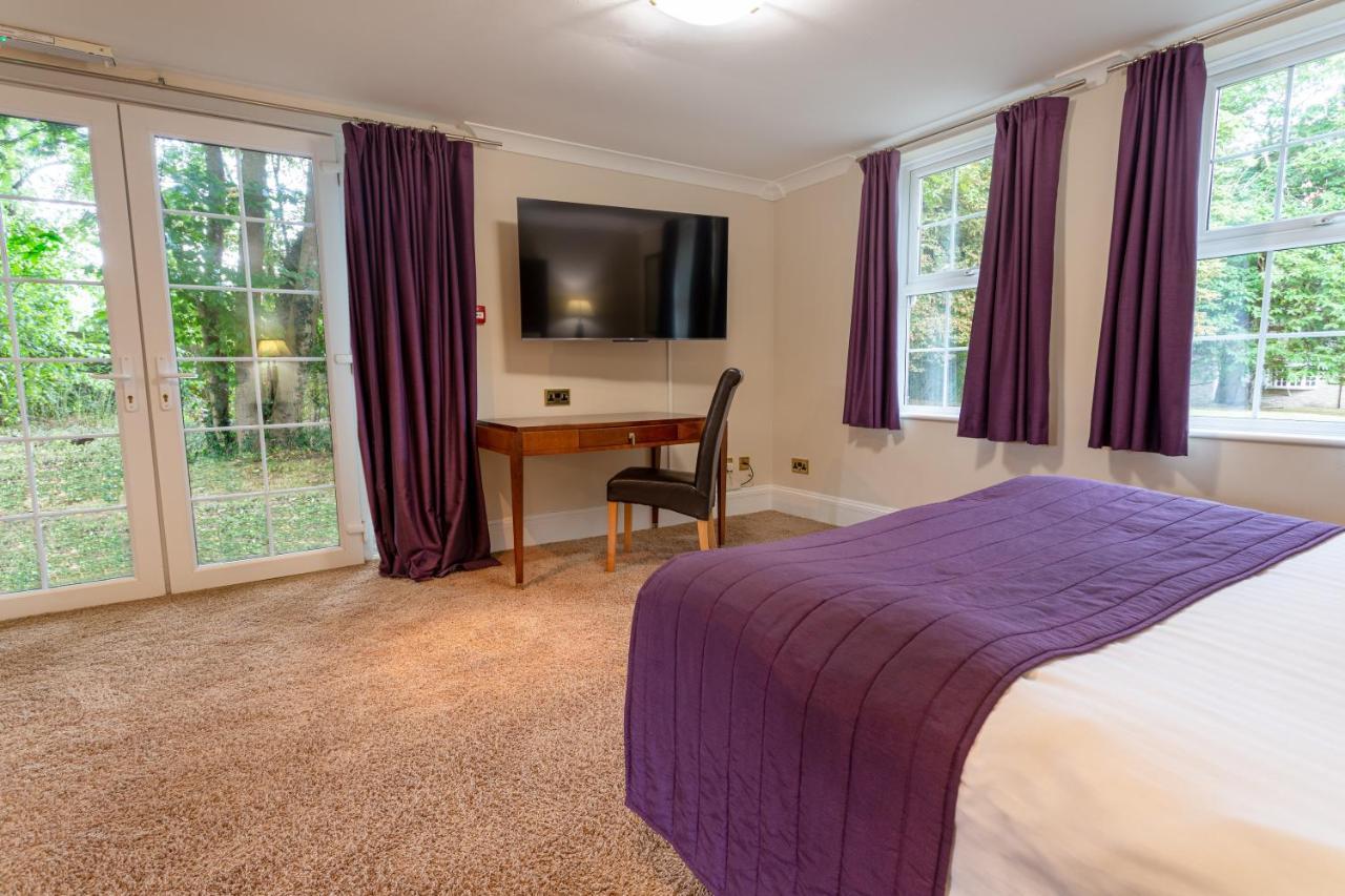 Woodland Manor Hotel Bedford Eksteriør billede