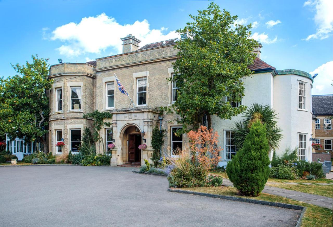 Woodland Manor Hotel Bedford Eksteriør billede