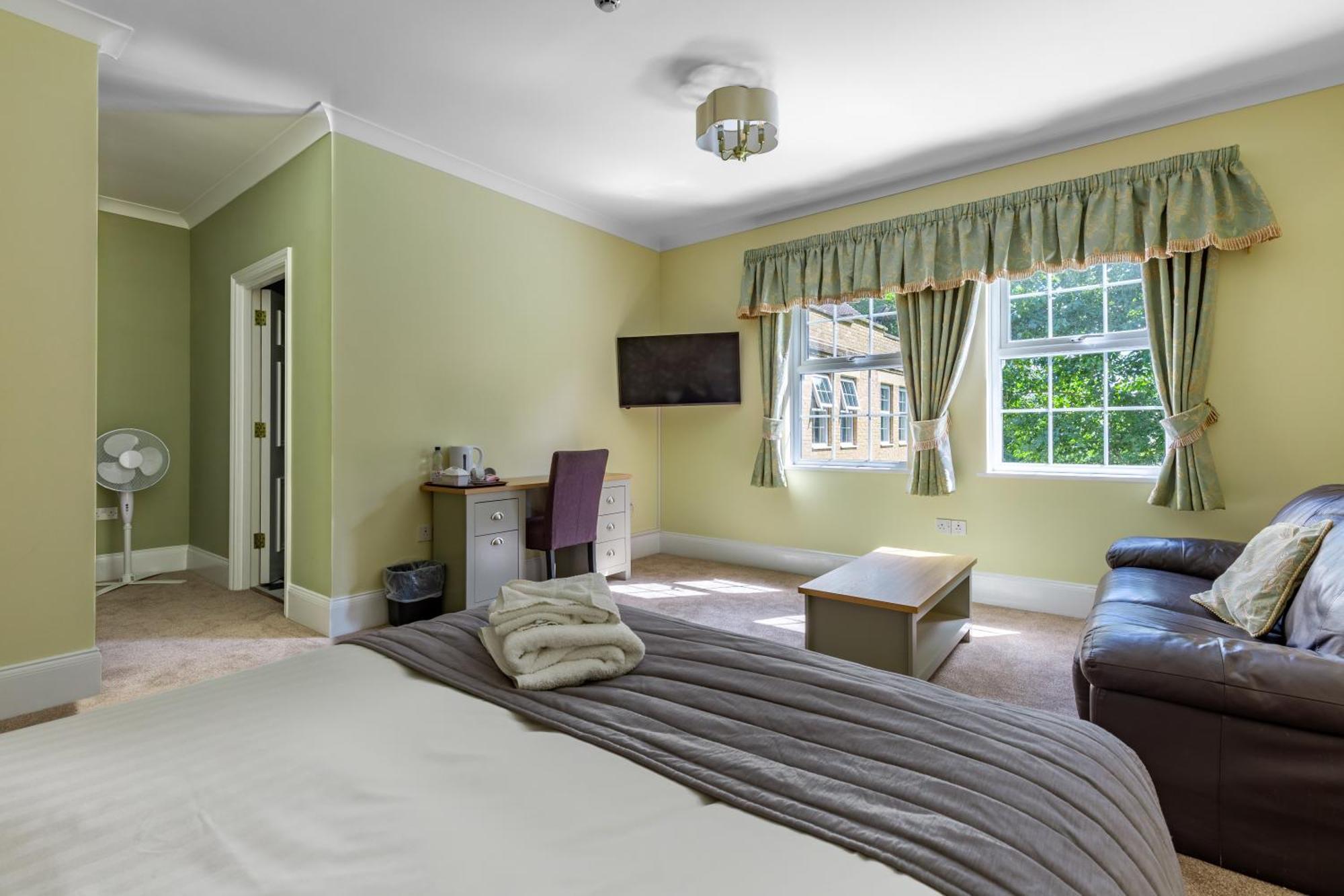 Woodland Manor Hotel Bedford Eksteriør billede