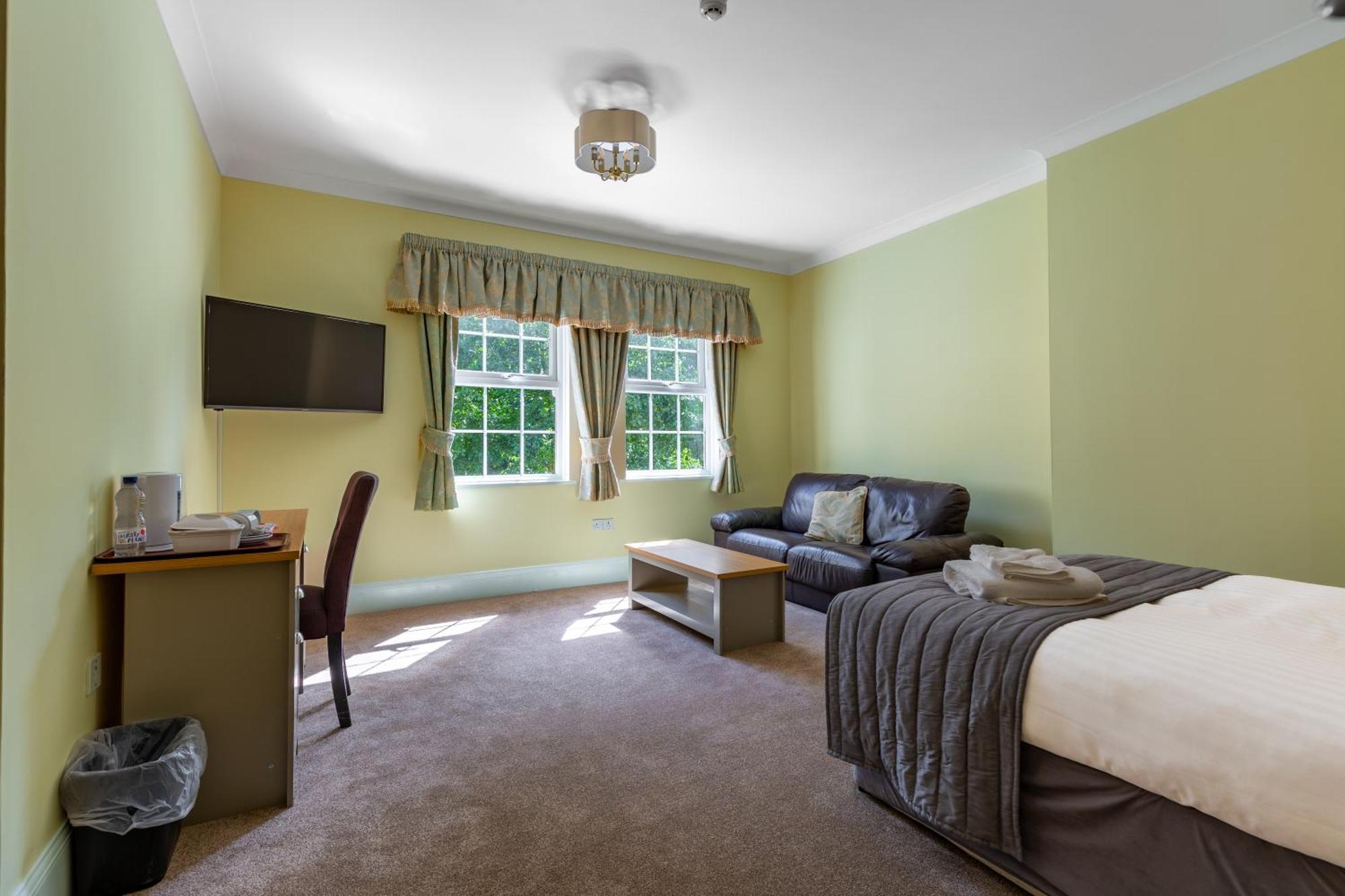 Woodland Manor Hotel Bedford Eksteriør billede