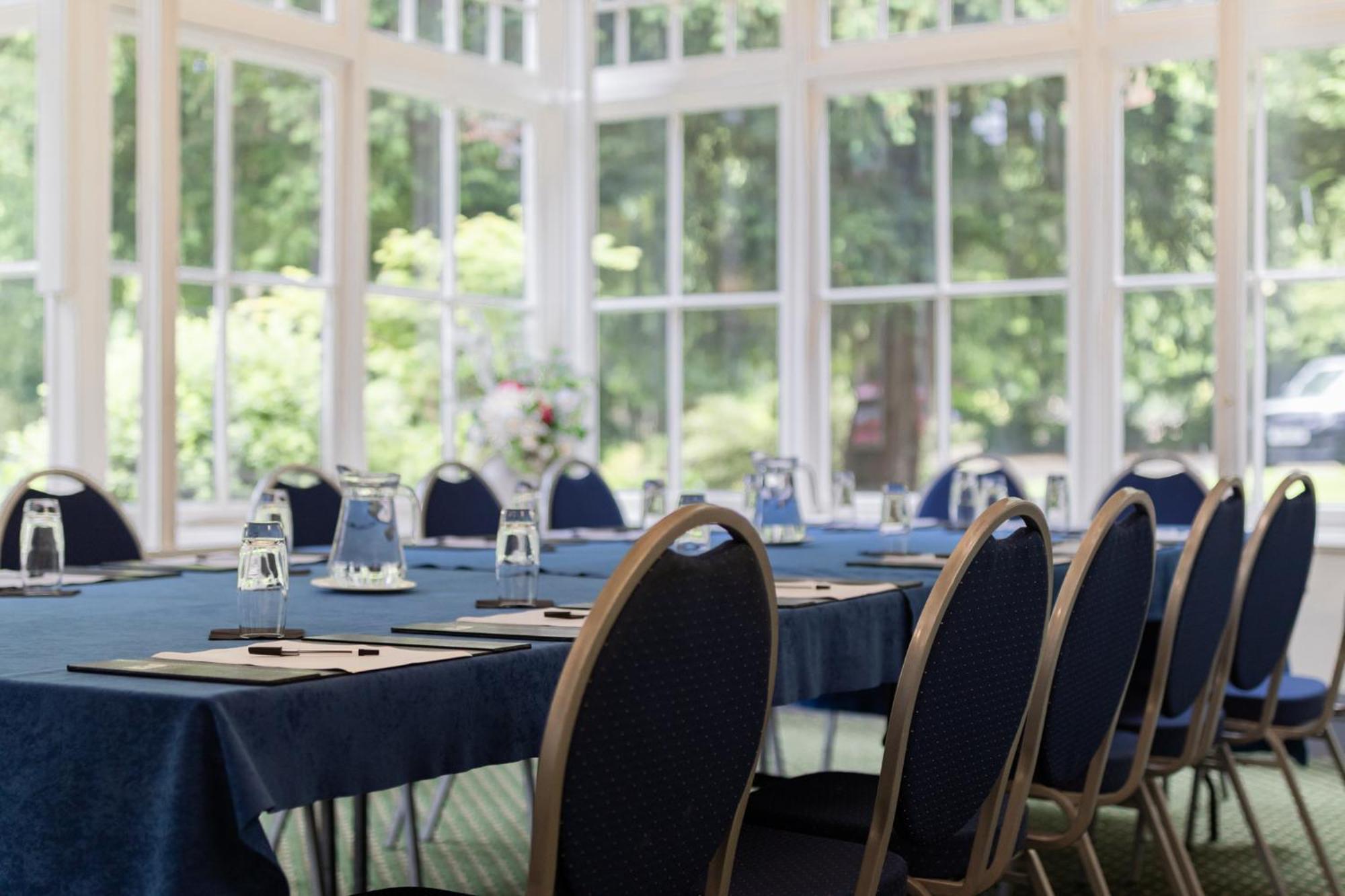 Woodland Manor Hotel Bedford Eksteriør billede