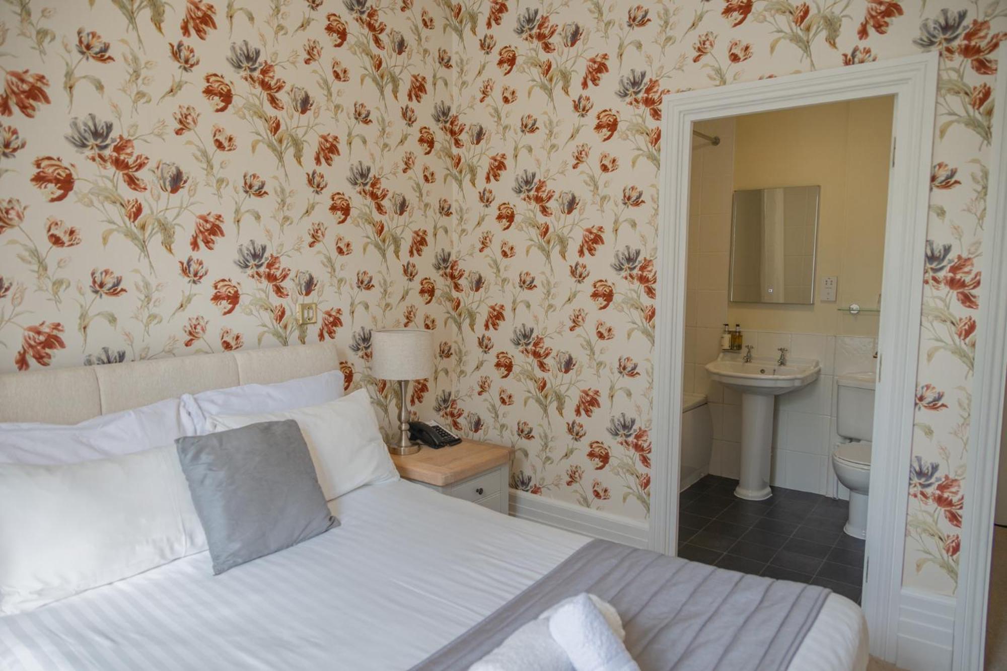 Woodland Manor Hotel Bedford Eksteriør billede