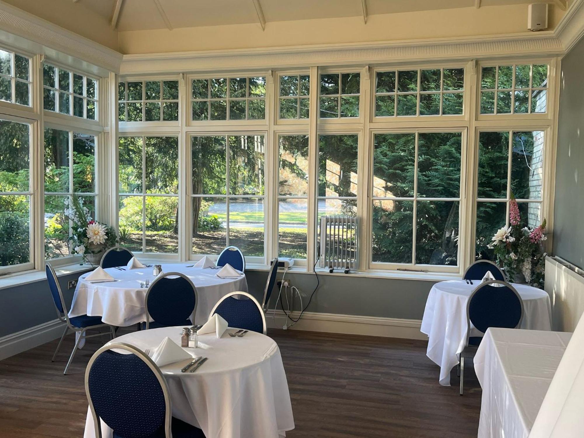 Woodland Manor Hotel Bedford Eksteriør billede